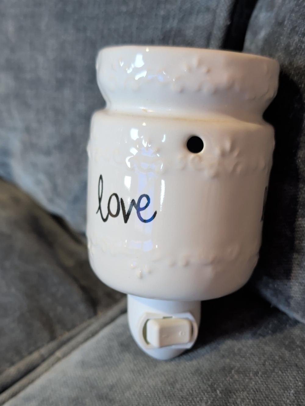 White Ceramic 'Love' Plug-In Wax Warmer